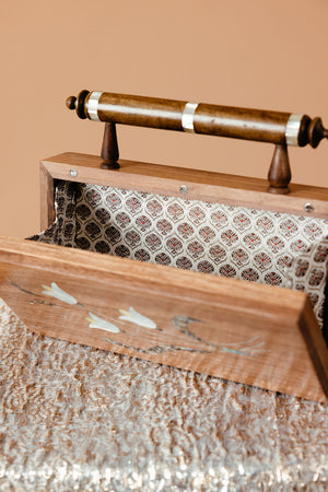 Levant Clutch