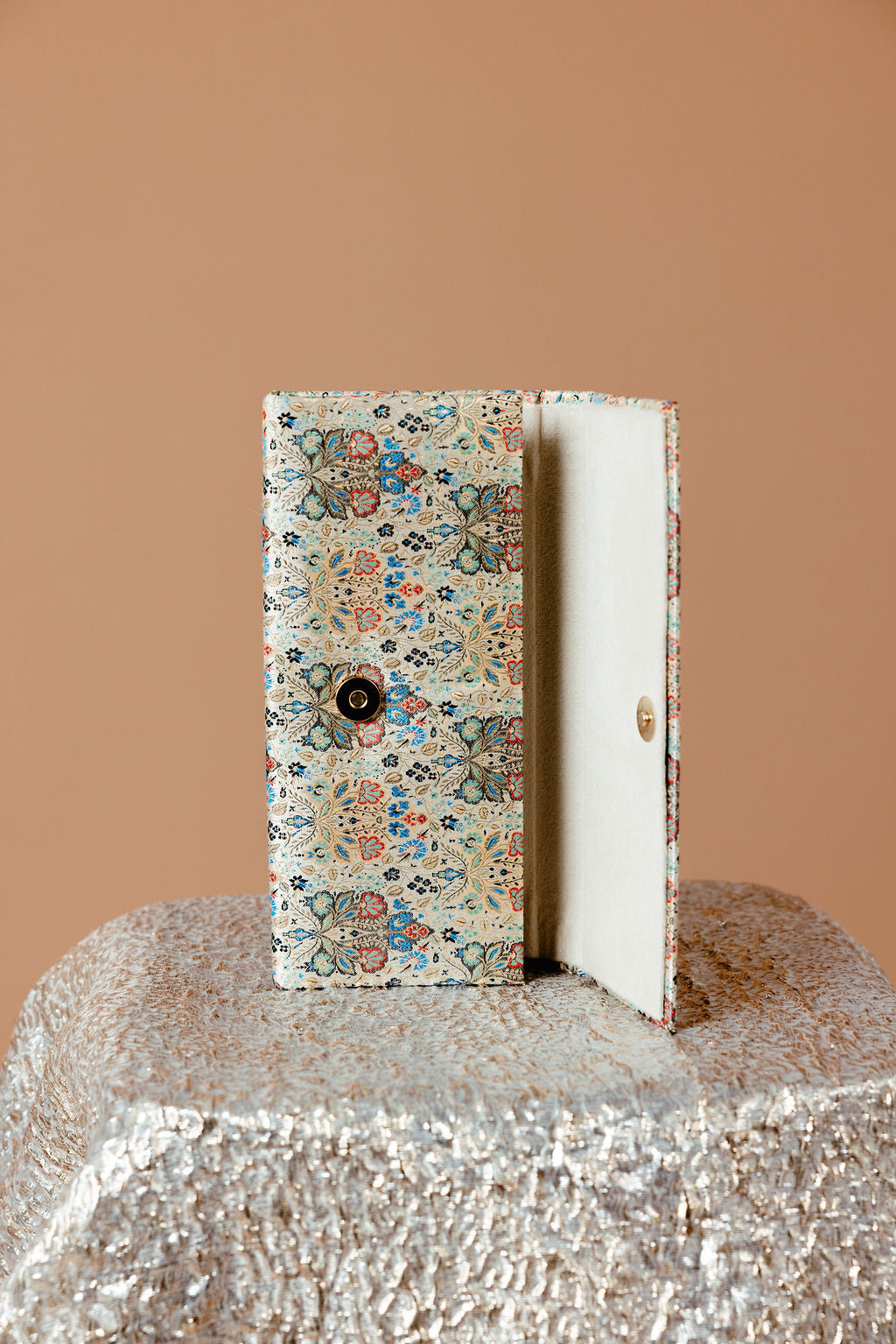 Damascena Clutch